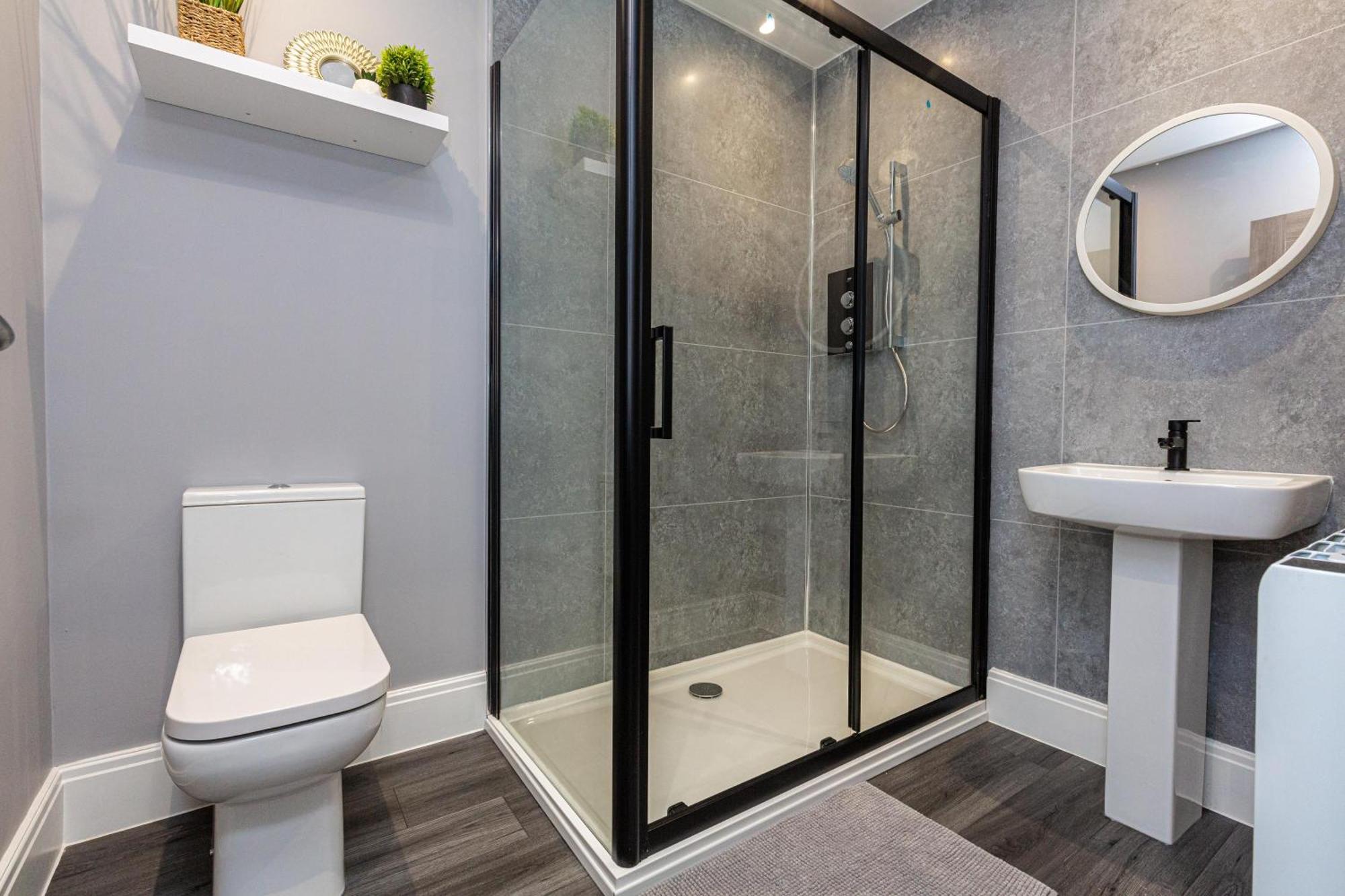 Beachfront Apartment 3 Bedrooms Sleeps 7 - Gateway To The Lake District - Newly Refurbished Morecambe Eksteriør bilde